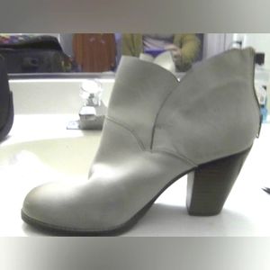 Gianni Binni ankle boots